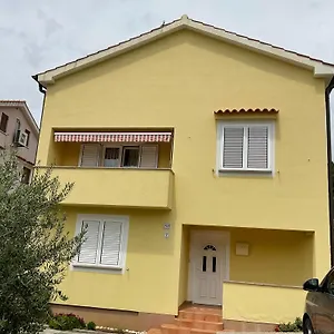 Apartament Luni Ii, Baška